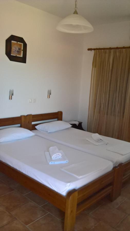 Petradi Apart otel Livadi  Dış mekan fotoğraf